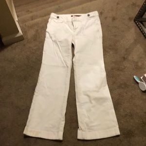 Worn 1x. Love these white jeans. Perfect flair!!